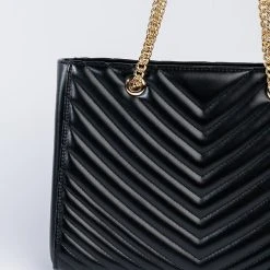 CASH IT OUT LARGE BLACK PURSE -handbag shop cash it out large black purse black 6 6 c1