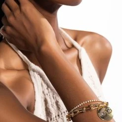 DIVINE FEMININE BRACELET 7 DIVINE FEMININE BRACELET -handbag shop divine feminine bracelet gold 1 1