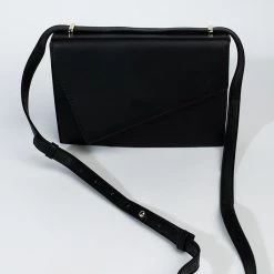 ULTIMATUM BLACK PURSE